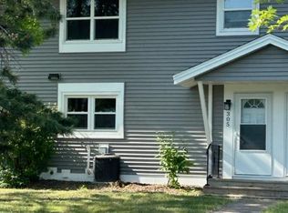 305 Kelly Cir, Duluth, MN 55811