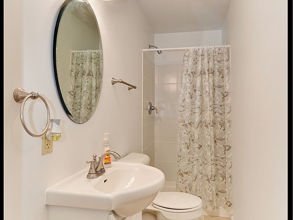 5th image of 1110 Loren Dr