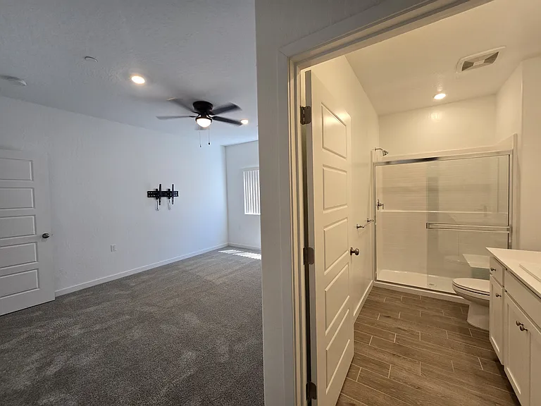 7037 E Cornell Ave — Photo 33