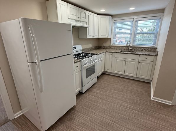8 Cedar St