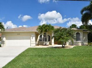 225 SW Whitmore Dr, Port Saint Lucie, FL 34984