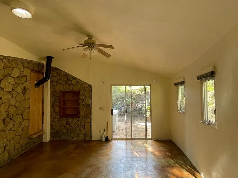 W Mountain Dr — Photo 10