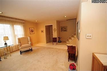 4th image of 23752 Glenhill Dr