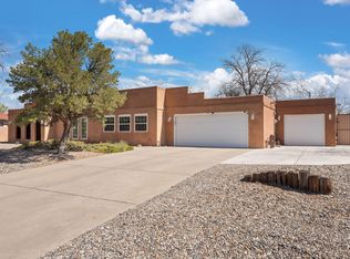 5203 Ironwood Dr NW, Albuquerque, NM 87114