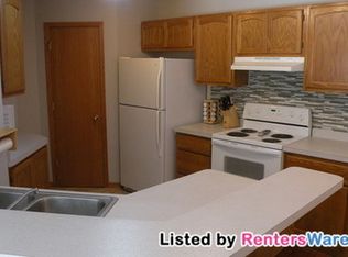 4803 Grenwich Trl N, Oakdale, MN 55128