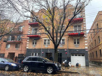 53-10 90th St #3A, Elmhurst, NY, 11373