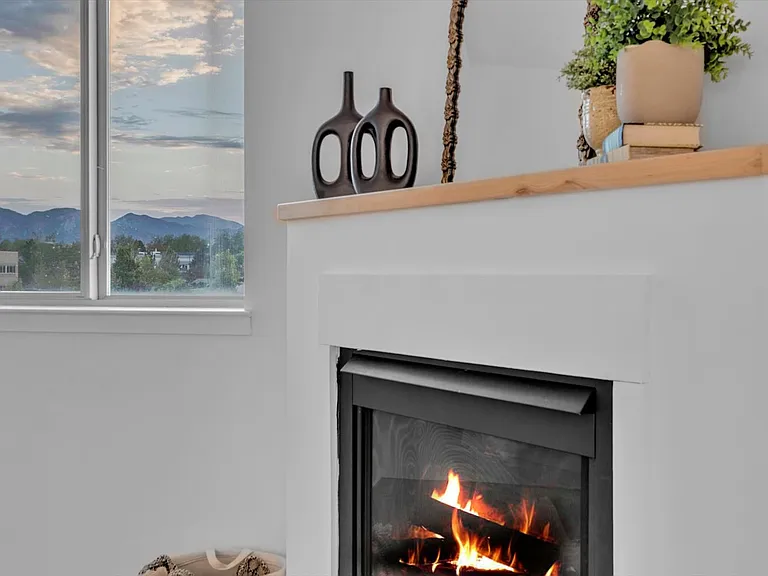 1053 W Century Dr #310 — Photo 4