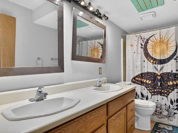 3934 Parkview Dr, Rapid City, SD 57701