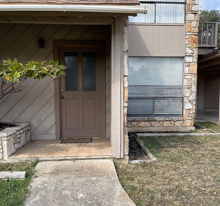 1st image of 208 Mack Hollimon Dr