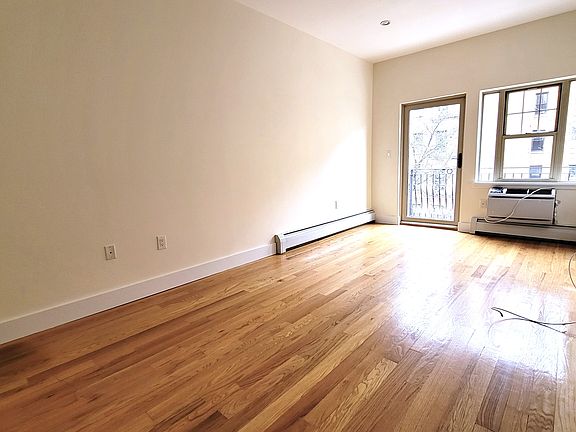 5th image of 30-84 29th St #2R