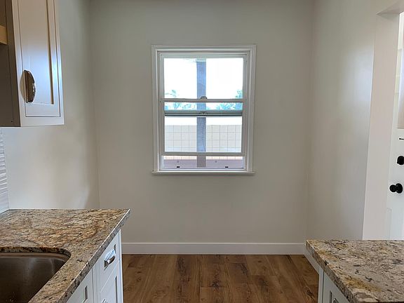 2nd image of 844 Manhattan Beach Blvd #B