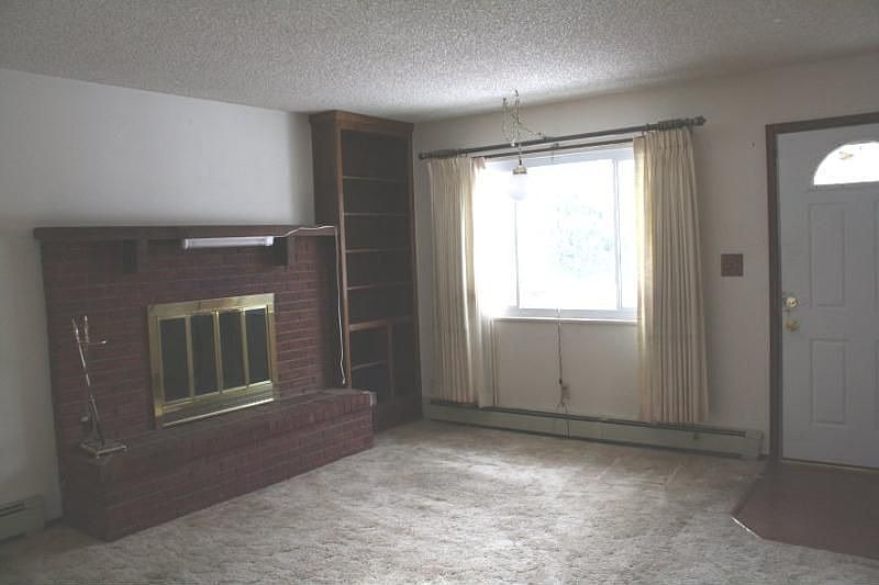 2nd image of 1914 Madora Ave