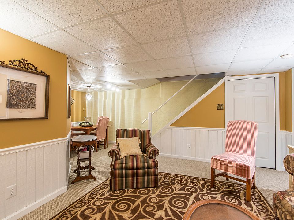1st image of 168 Brandywine Ct #124