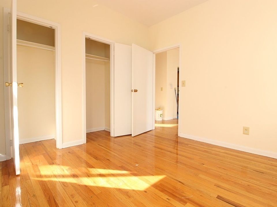 1st image of 489 Saint Marks Ave