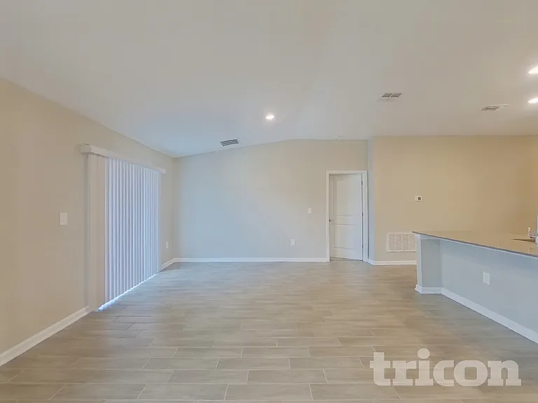 9496 Revere Ave — Photo 6