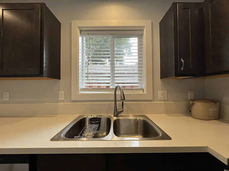 2822 NE Davis St #B — Photo 7