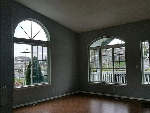 2nd image of 7120 77th Dr NE