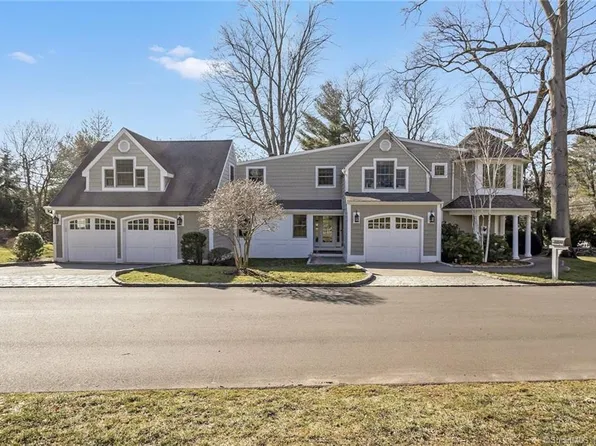 11 Bittersweet Trail, Norwalk, CT 06853