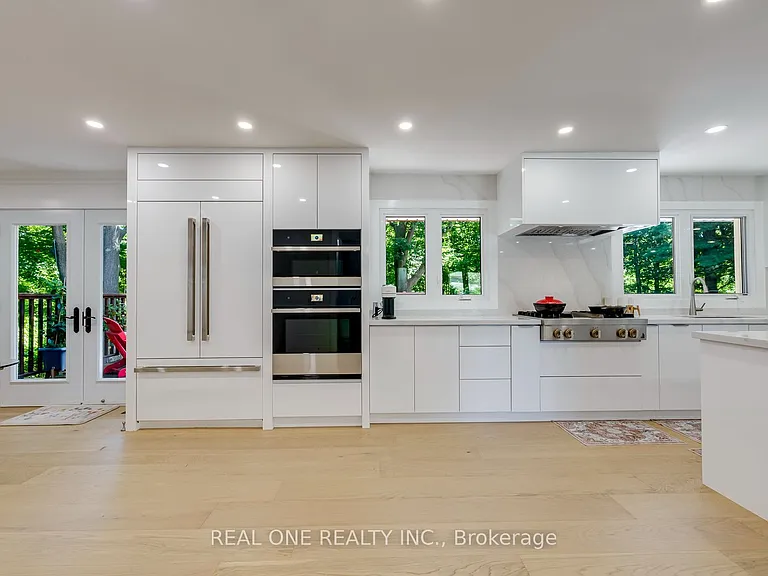 814 Calder Rd — Photo 12