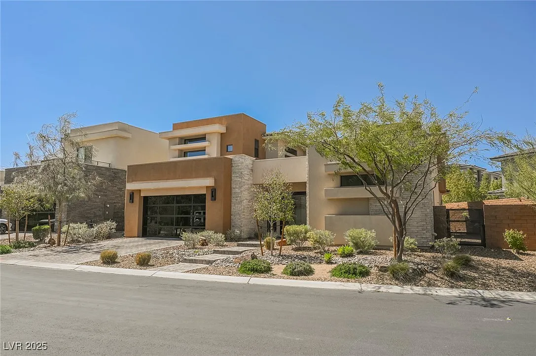 4 bed, 4.5 bath, 3776 sqft, $15,000 — Photo 1