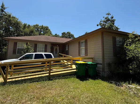 5801 Center St, Ocean Springs, MS 39564