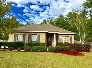 430 Camellia Ct, Freeport, FL 32439