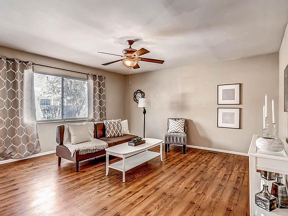 4th image of 16931 E Greenwood Cir