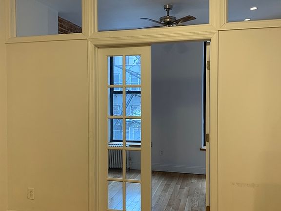 3rd image of 39 Carmine St #1B