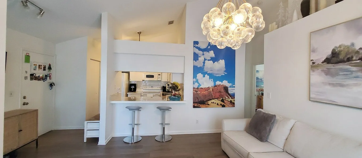2 bed, 787 sqft, $2,300 — Photo 3