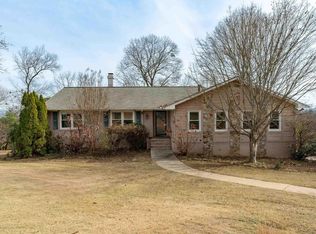 121 Shades Crest Rd, Birmingham, AL 35226