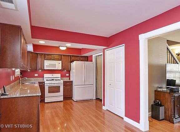 5th image of 1404 Oak Valley Dr