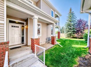 8000 N Wentworth Dr SW #406, Calgary, AB T3H 5L1