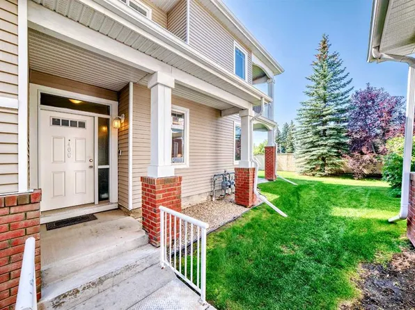 8000 N Wentworth Dr SW #406, Calgary, AB T3H 5L1