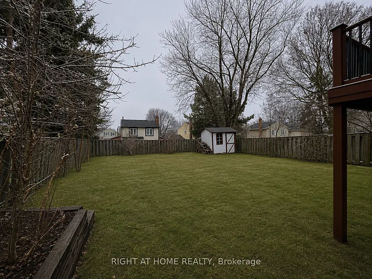 4203 Wheelwright Cres — Photo 19