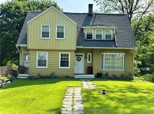 204 Roycroft Rd, Syracuse, NY 13214