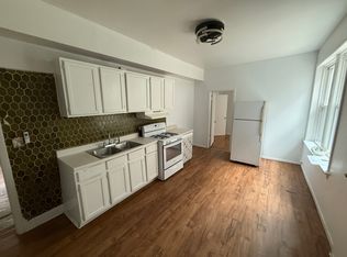 952 N Campbell Ave #1, Chicago, IL 60622