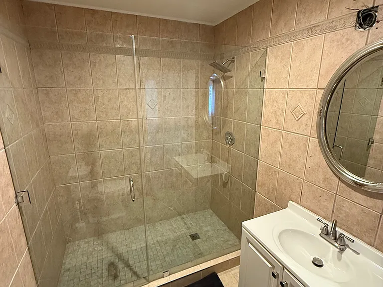 6506 Teesdale Ave — Photo 11