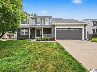 11259 S 202nd Cir, Gretna, NE 68028
