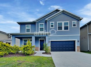 1011 Walden Pond Dr, Plant City, FL 33563
