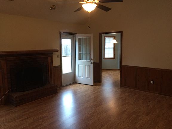 5th image of 3932 Bowen Dr