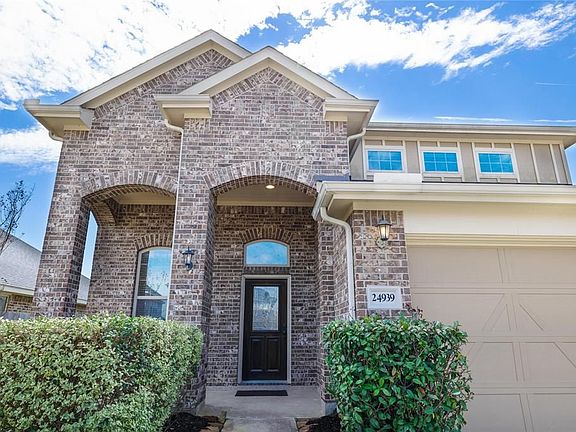3rd image of 24939 Blue Mountain Park Ln