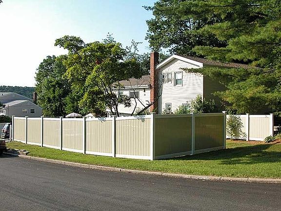 3rd image of 1 Dorchester Dr