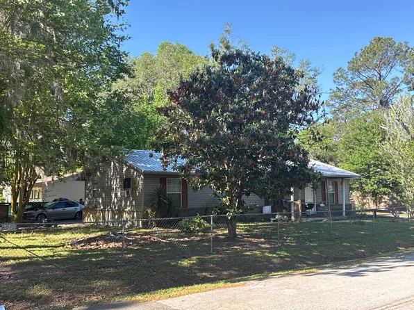 1006 NE Cherry Ln, Lake City, FL 32055