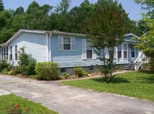 106 Champion Dr, Hampstead, NC 28443