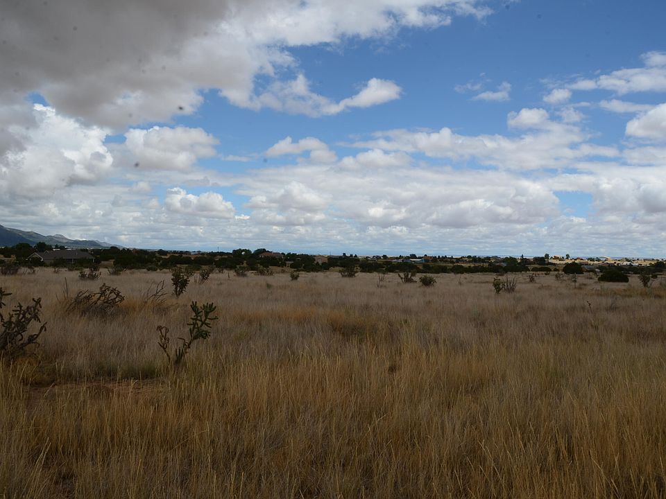 2nd image of 31 Indian Sky Ln