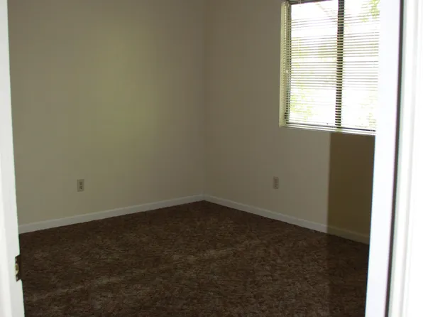 West 1st Avenue - Front, 610 W 1st Ave, Chico, CA 95926