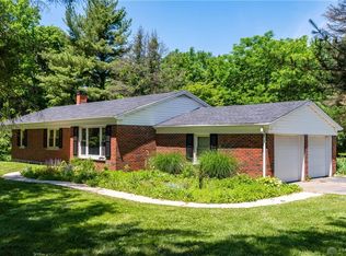 4991 Feedwire Rd, Dayton, OH 45440