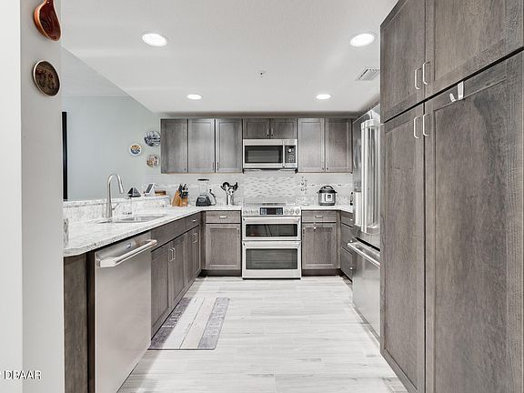 2nd image of 3721 S Atlantic Ave #804