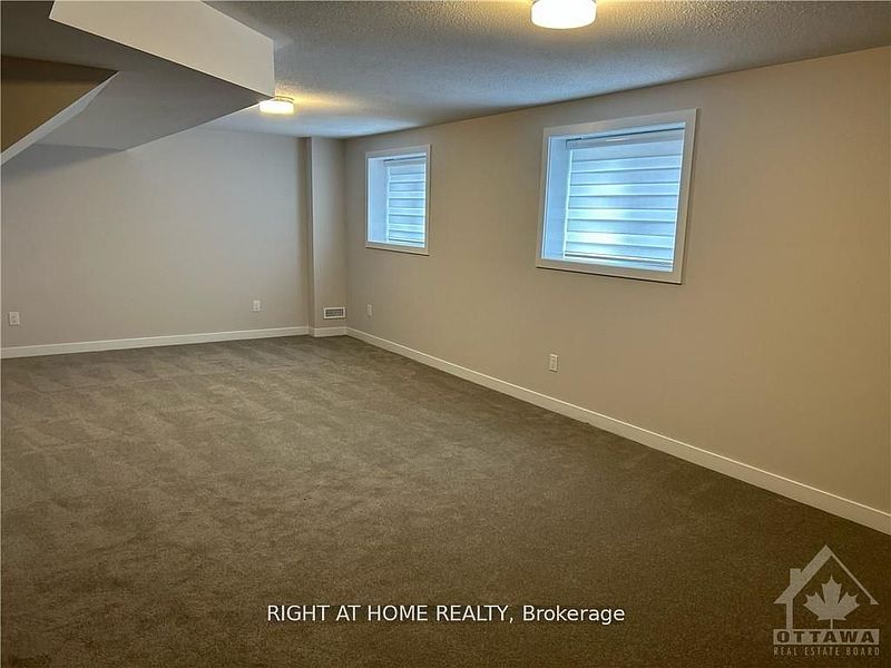 Ottawa House for rent - 4 Bedrooms — photo 10