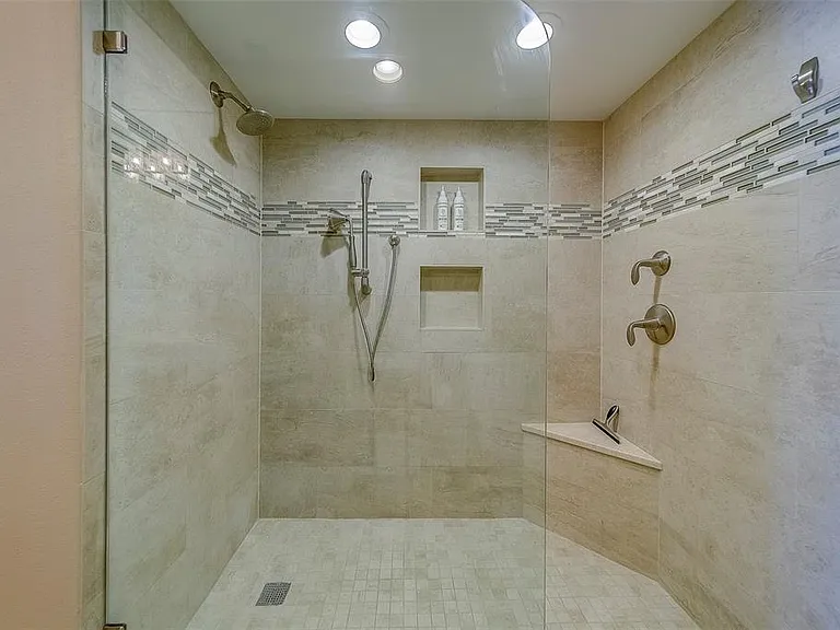 17980 Gulf Blvd #402 — Photo 26